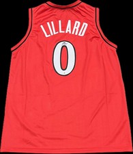 Damian Lillard Rookie Cards and Autograph Memorabilia Guide 37