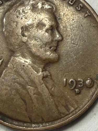 1930-D DIE CHIP MINT ERROR LINCOLN CENT (ADD TO YOUR ERROR SET) PRICED TO SELL🔥