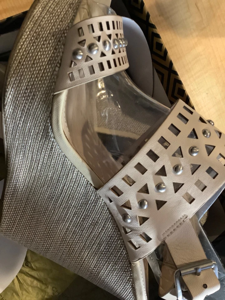 Cuñas Charles de Charles David talla 10 Foto 2 de 4