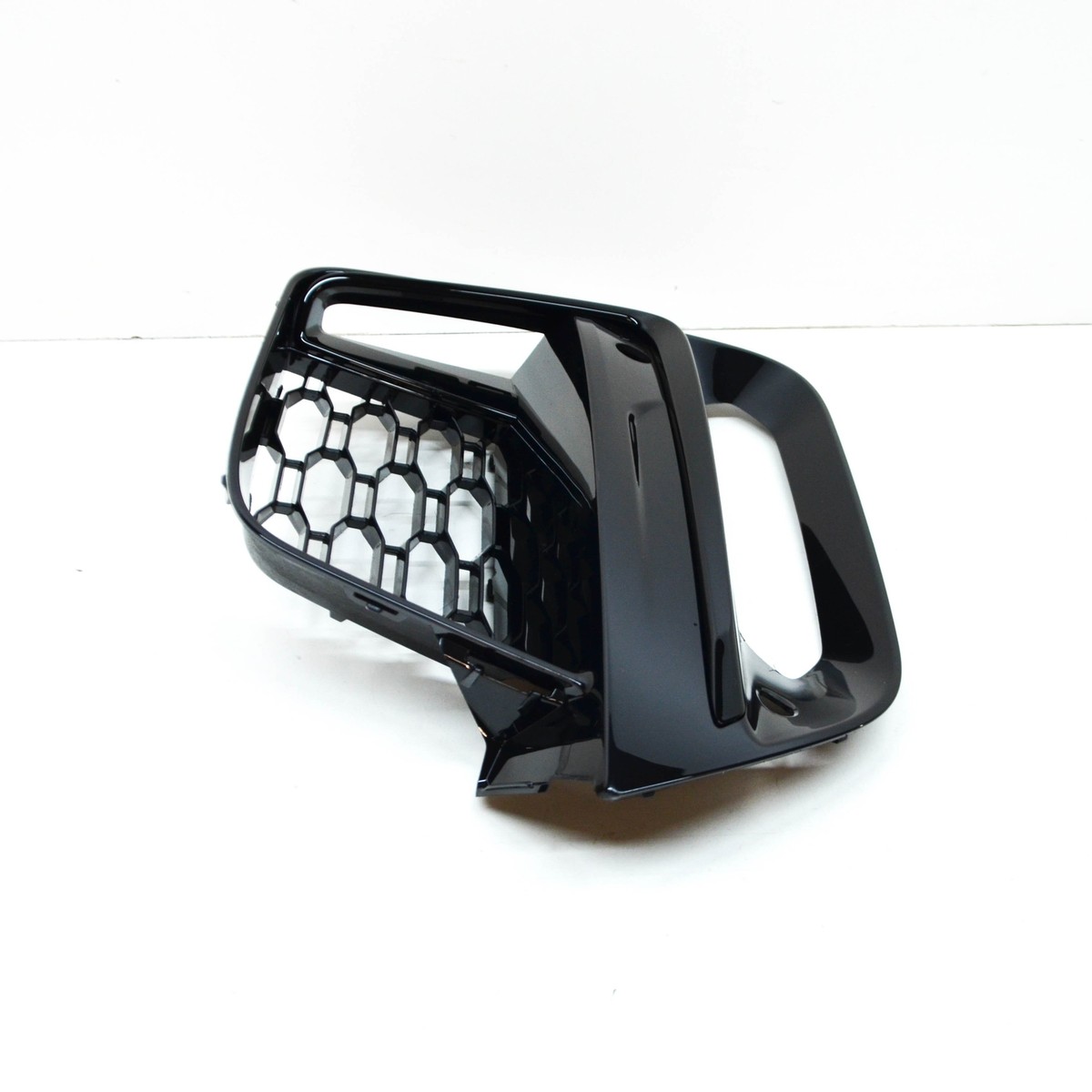 BMW X3 G01 F97 Front Bumoer Right Grill 8099782 51118099782 New 