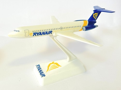 BAc 1-11-500 Ryanair Early 1990's Vintage Wooster Collectors Model Scale 1:200 - Picture 5 of 9