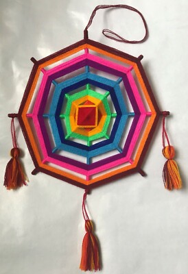 Beautiful Flower Mandala With Huichol God's Eye model E