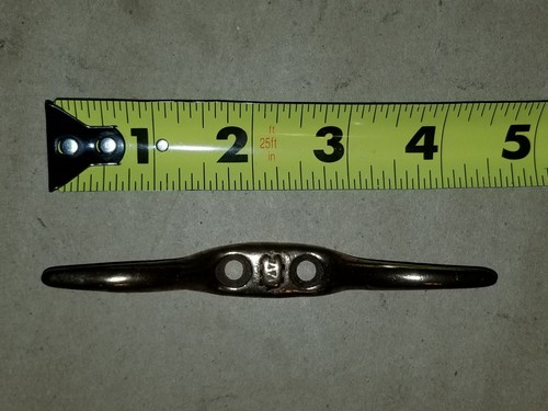 Vintage WC Wilcox-Crittenden Bronze 1.7 Oz / 4.5" Rope Tie Down Boat Cleat NICE! - Picture 2 of 6