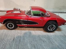 ACME: 1:18  1961 MAZMANIAN CORVETTE GASSER TOM'S GARAGE - A1800926TG-FREE SHIP