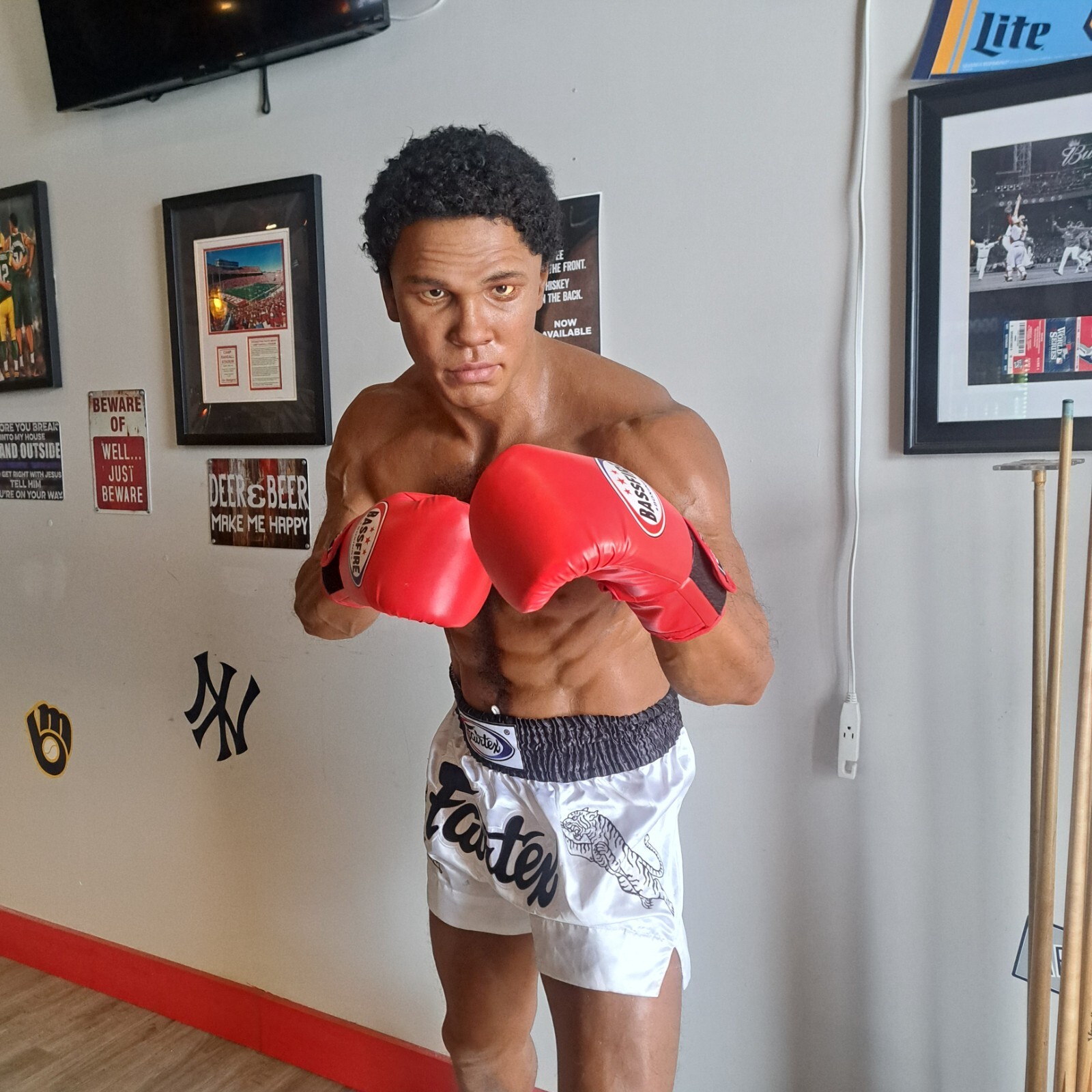 Life Size Muhammad Ali Boxing Prop Statue Realistic feel Display Figure ...