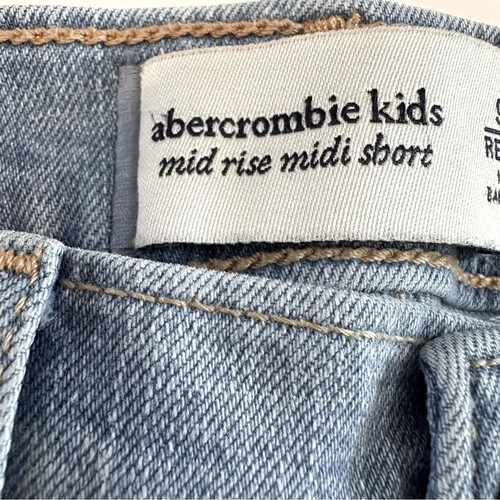 Abercrombie Girls Classic Blue Denim Shorts Floral Embroidered Detail SZ 9/10 - Picture 7 of 9