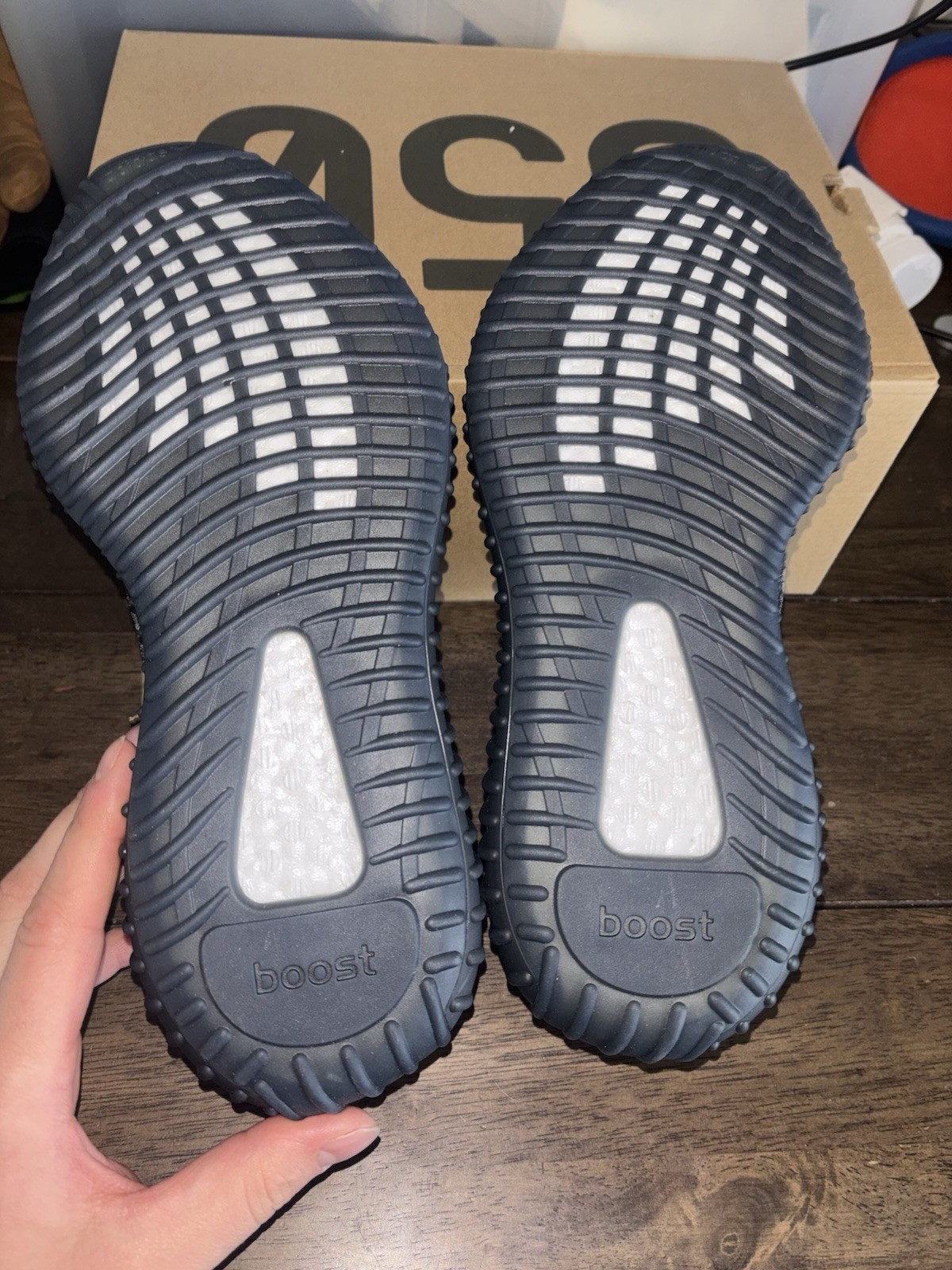 Size 8.5 - adidas Yeezy Boost 350 V2 Low MX Dark Salt thumbnail 5