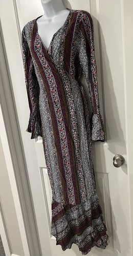 R. Vivimos Wrap Maxi Dress Sz L Purple Floral Long Bell Slvs Boho Ruffle Hem NWT - Picture 2 of 15