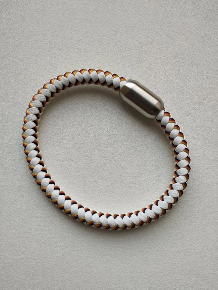 Manguun Armband " Deutschland " , Textil , 22 cm. - Bild 2 von 4