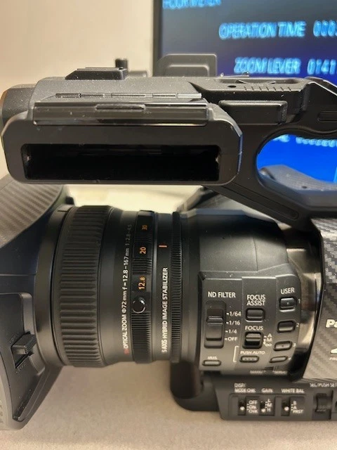 Panasonic AG-DVX200 4K Professional Camcorder - Image 2 of 4