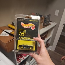 Mattel 1997 Hot Wheels Viper Real Rider Tires.