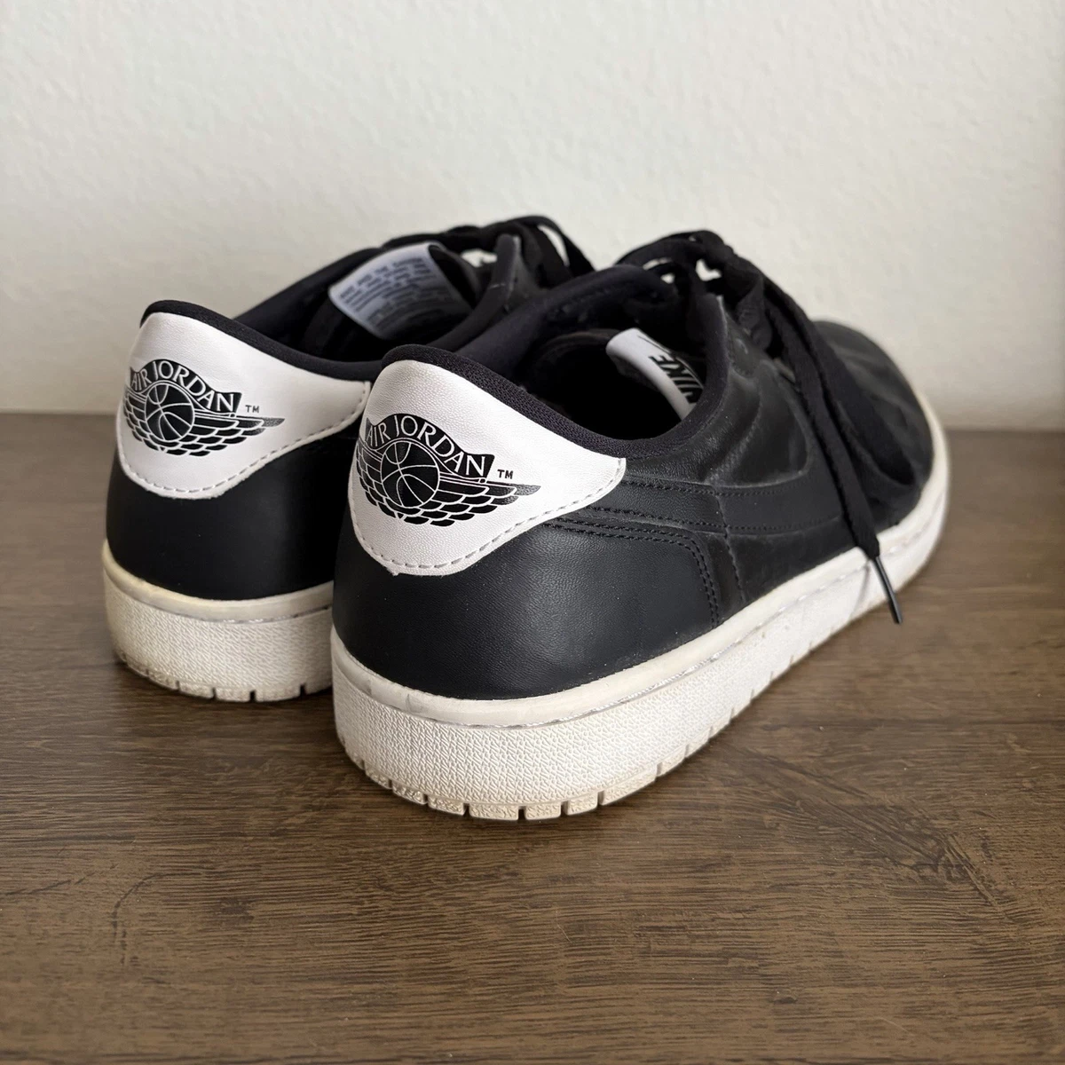 Preços baixos em Jordan 1 Retro OG Low Cyber Monday | eBay