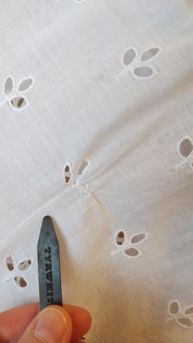 Antique Edwardian White Cotton floral Eyelet skirt petticoat - Med Large W: 30" - Picture 16 of 21