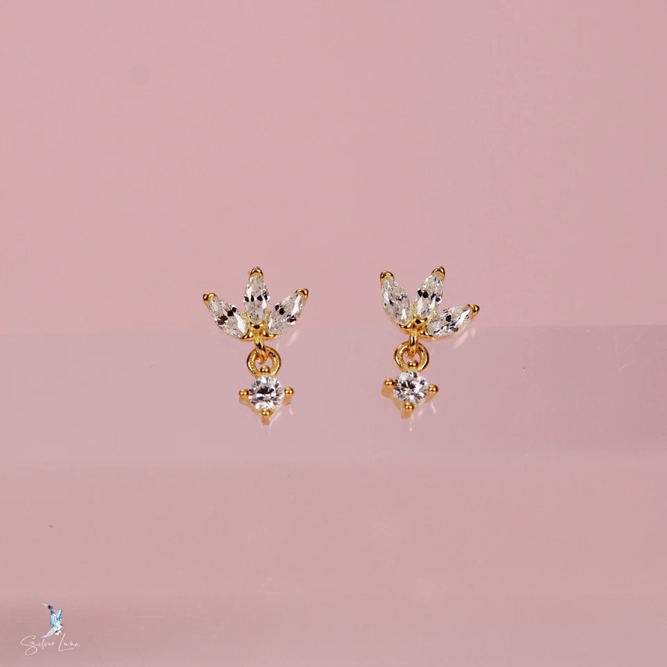 Pendientes de plata de ley 925 chapados en oro bola de tornillo trasero flor de loto Foto 3 de 3