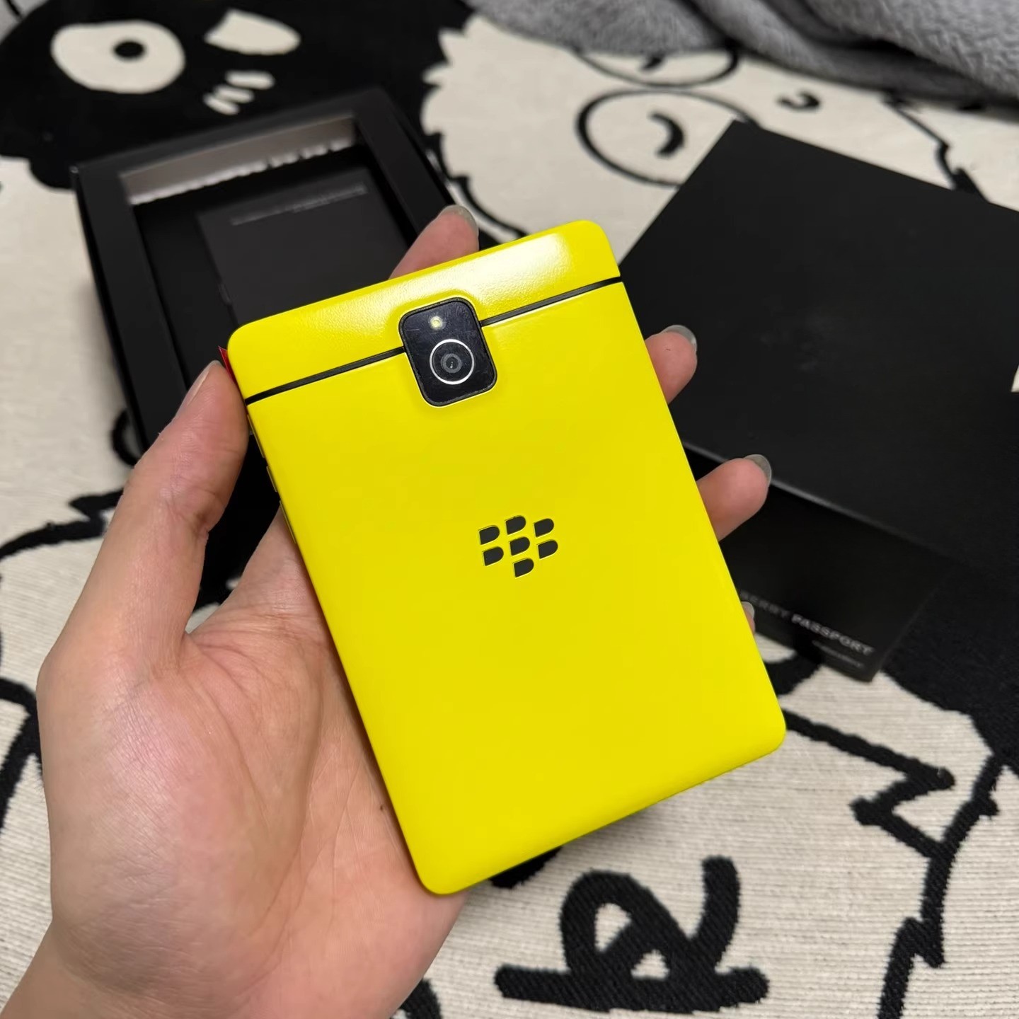 Unlocked BlackBerry Passport Q30 32GB 3GB RAM 4G LTE GSM QWERTY Multicolor