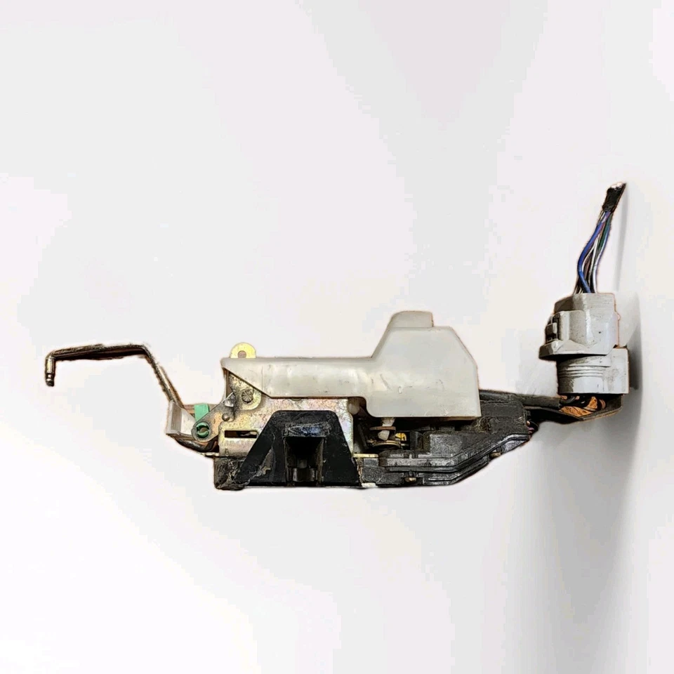 Actuador de bloqueo de pestillo de puerta eléctrica izquierda para conductor Toyota Celica 1994-1999 probado por fabricante original  Foto 2 de 3