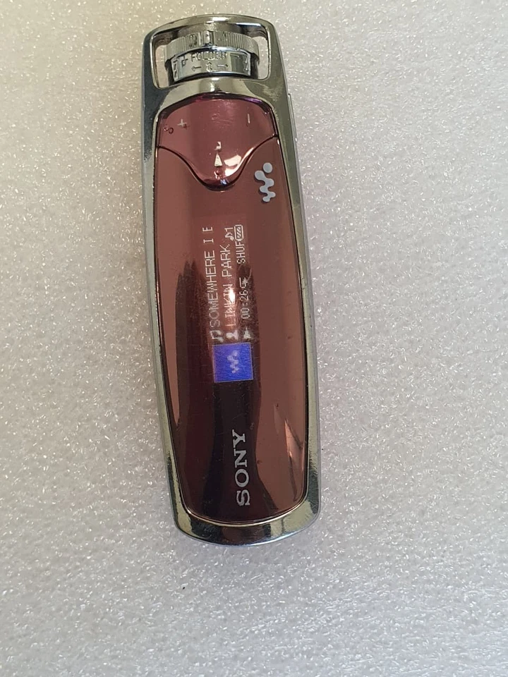 Reproductor de música digital Sony NW-S703F 1 GB - para piezas o reparación. Foto 2 de 4