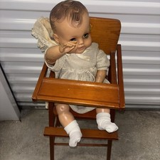VINTAGE 1965 MADAME ALEXANDER BABY DOLL IN CASS TOYS USA WOODEN HIGH CHAIR USA