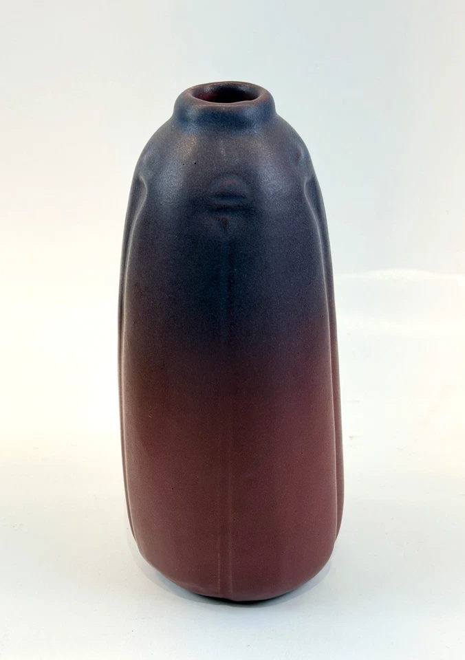 1920s Vintage Van Briggle Art Pottery Mulberry Flower Buds Design #838 6" Vase - Image 3 of 4