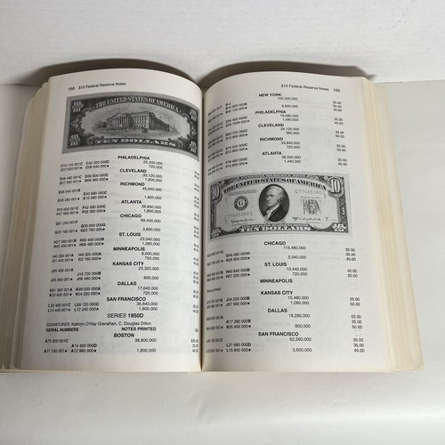 Standard Guide to Small-Size U. S. Paper Money by Dean Oakes 1997 Reference Book - Picture 4 of 5