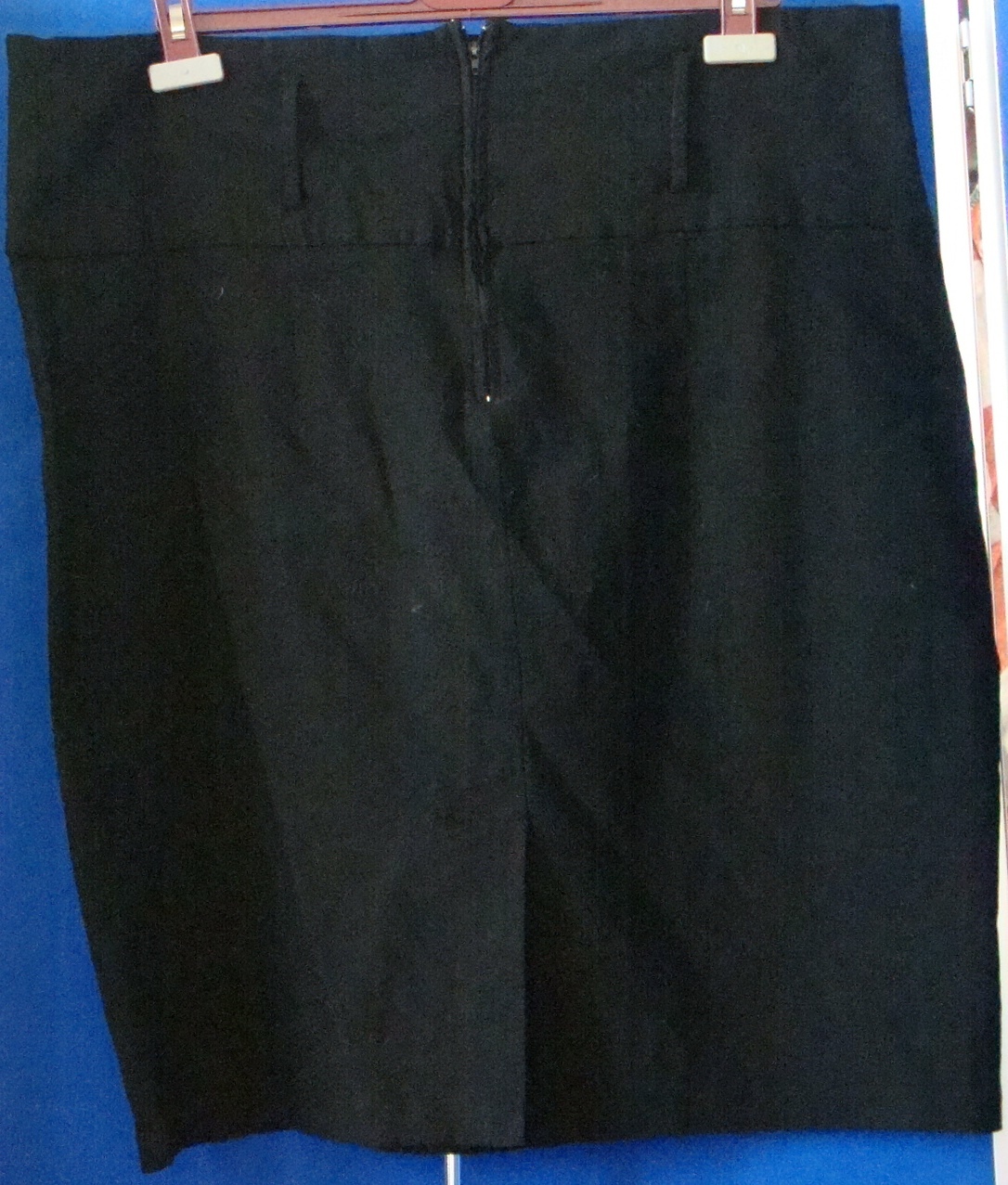 Picture 4 of 5