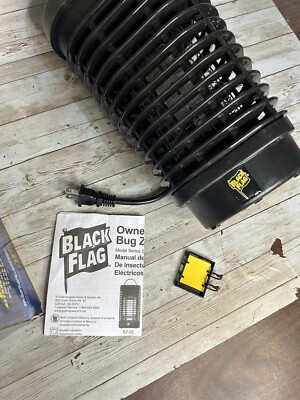 Black Flag Flying Insect Killer Bug Mosquito Zapper Light BZ-15N