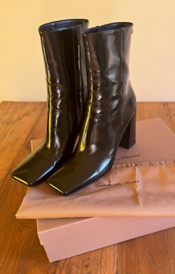 GIANVITO ROSSI Freeda Bootie, black ankle boots, size 42, like new