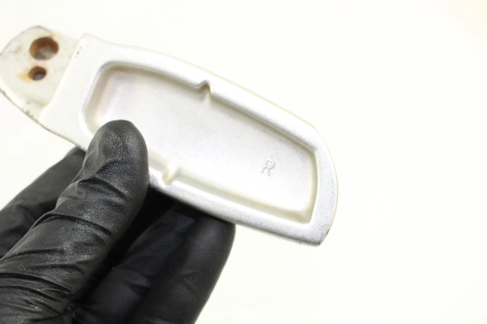 2006 06 Buell Ulysses XB12X pé de passageiro direito peg and mount - Imagem 4 de 4