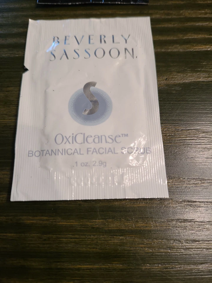 Beverly/Elan Sassoon OxiSoft Crema Hidratante y Bolsitas de Gel Hidratante Oximante Foto 2 de 4