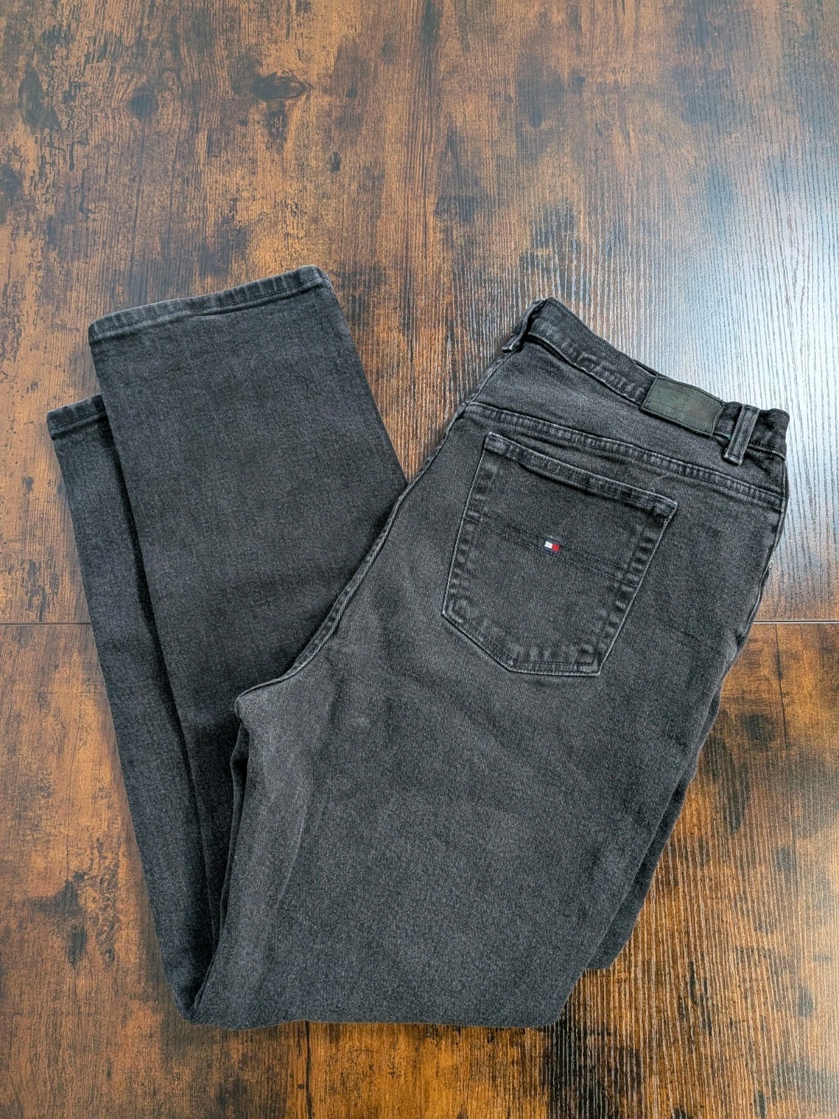 Tommy Hilfiger Women's High Rise Straight Leg Black Denim Jeans Size 22 (36x28)