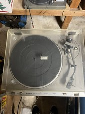 VINTAGE HITACHI HT-354 STEREO TURNTABLE RECORD PLAYER needs needle