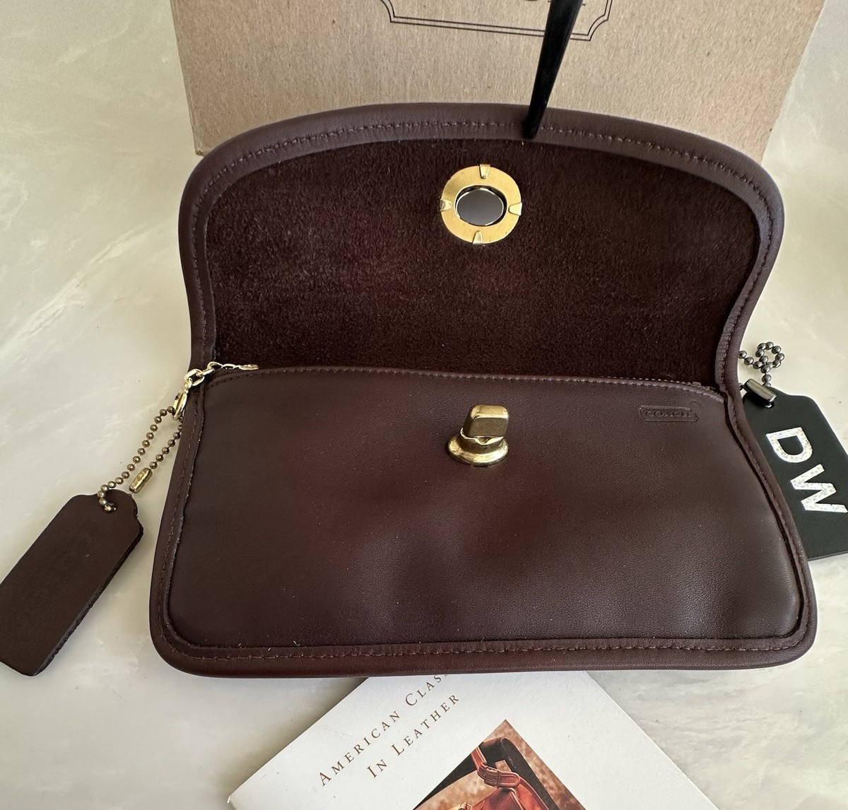 NWT COACH VINTAGE MAHOGANY BROWN LEATHER TURNLOCK CLUTCH POUCH