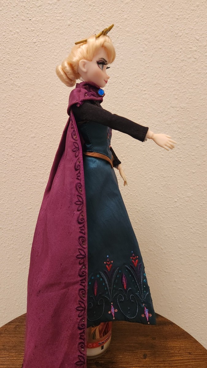 Disney Store 12