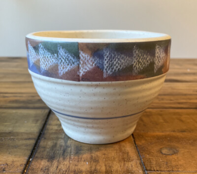 Vintage Treasure Craft Horizon Ribbed Speackled Dip Salsa Bowl Arrows US Pottery