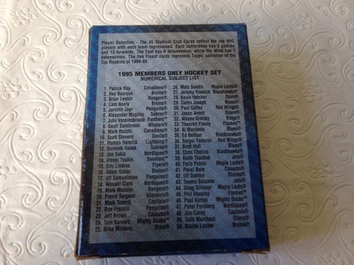 1995-96 TOPPS STADIUM CLUB MEMBERS ONLY 50 CARD HOCKEY SET - Picture 2 of 6