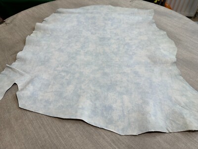 LEDERFELLE,HELLE,HELLBLAUE WOLKEN GEMUSTERT,,HN227-48