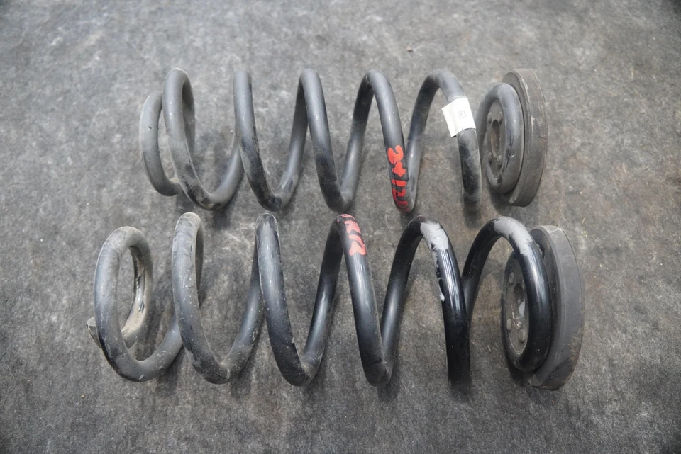 Juego 2 amortiguadores traseros puntal muelle helicoidal 5Q0511115KH OEM AUDI S3 A3 2015-18 Foto 2 de 3