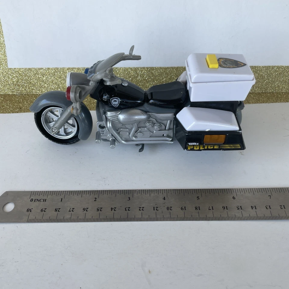 Tonka Hasbro Funrise Police Motorcycle Sounds & Lights Black Bike Toy 2014 WORKS - Image 3 of 4