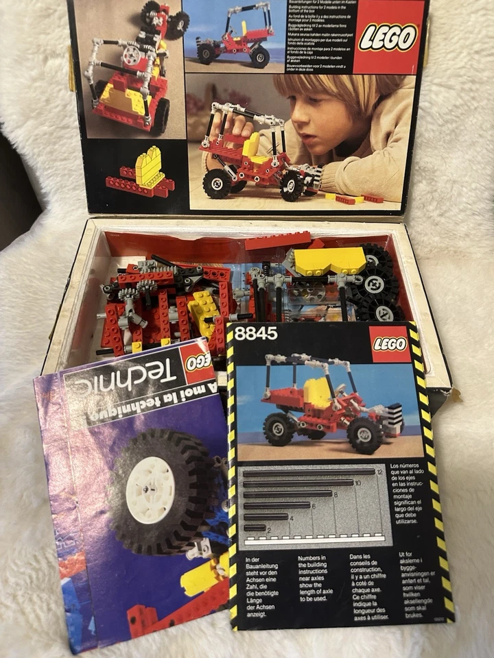 LEGO Technic 8845 Dune Buggy, photo 2 sur 2