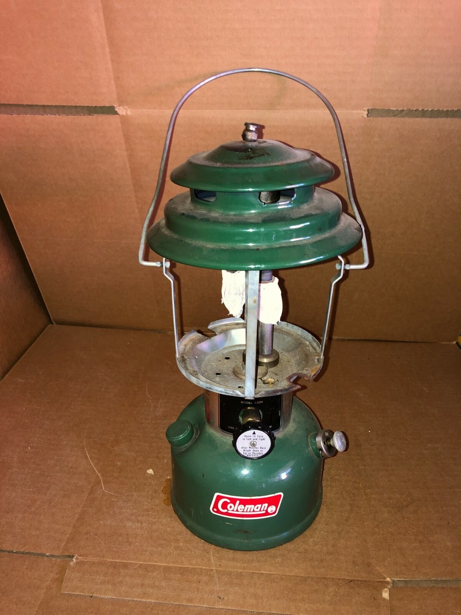 VINTAGE COLEMAN 1974 GREEN CAMPING GAS LANTERN 220H | eBay VINTAGE COLEMAN 1974 GREEN CAMPING GAS LANTERN 220H | eBay