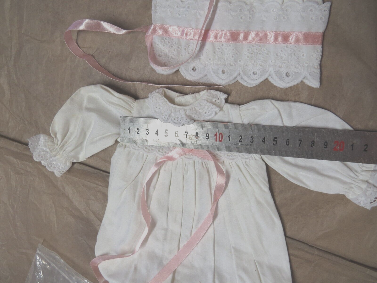 vêtement pour poupée ancienne Taille Bleuette 27 cm corps 21 cm Ref : 54
