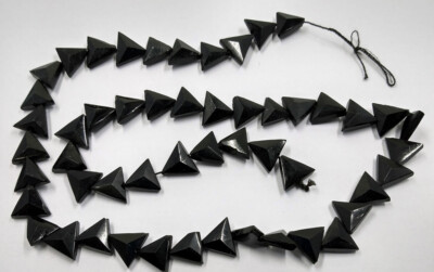 Vintage Black Victorian Mourning Triangle Single Hole Beads 52 PC 1/4'' BB100-17