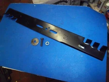 Universal 22" Lawn Mower Mulching Gator Blade & BOLT3/8" Center Hole 6322 RT M3M