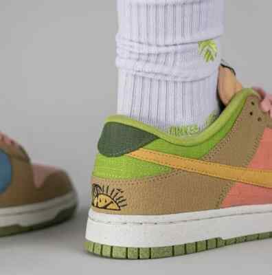 Nike Dunk Low Retro SE NN - “ Sun Club” Mens Size 10 - Next
