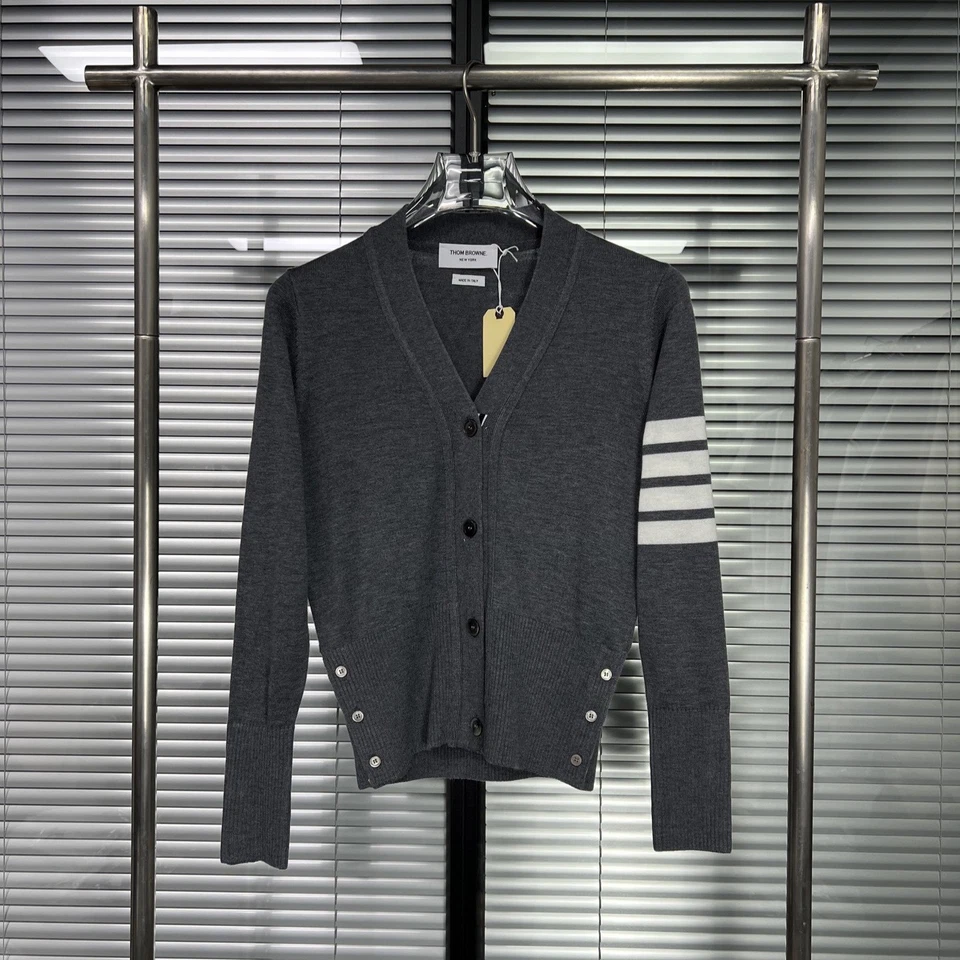 Nuevo cárdigan de lana con cuello en V Thom Browne clásico a rayas primavera/otoño para hombre/mujer Foto 2 de 4
