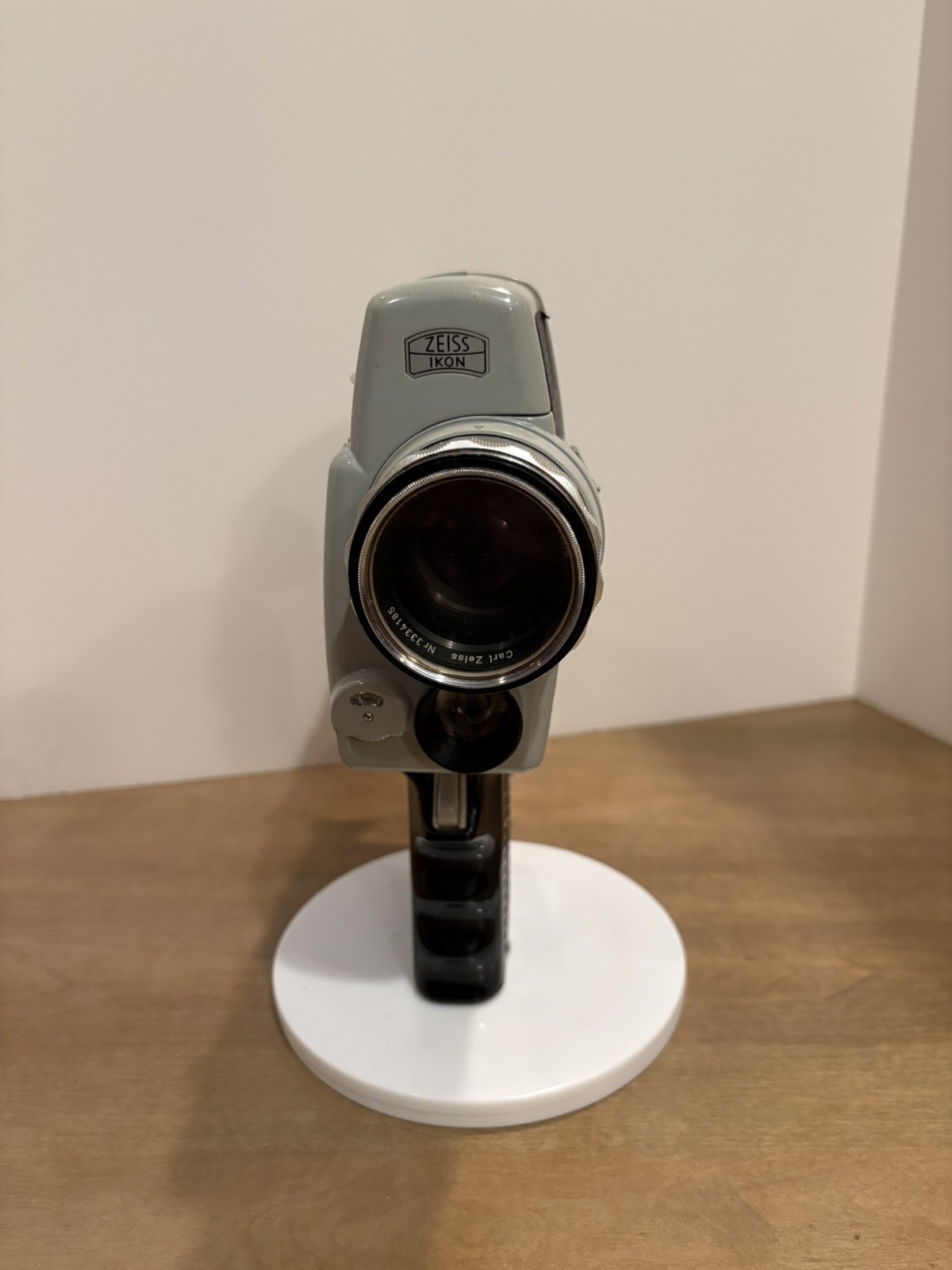 Zeiss Ikon Moviflex Super - the all-electric 8mm cine camera