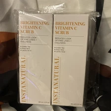 InstaNatural Brightening Vitamin  C Scrub Reduces Fine Lines And Brightens. X2