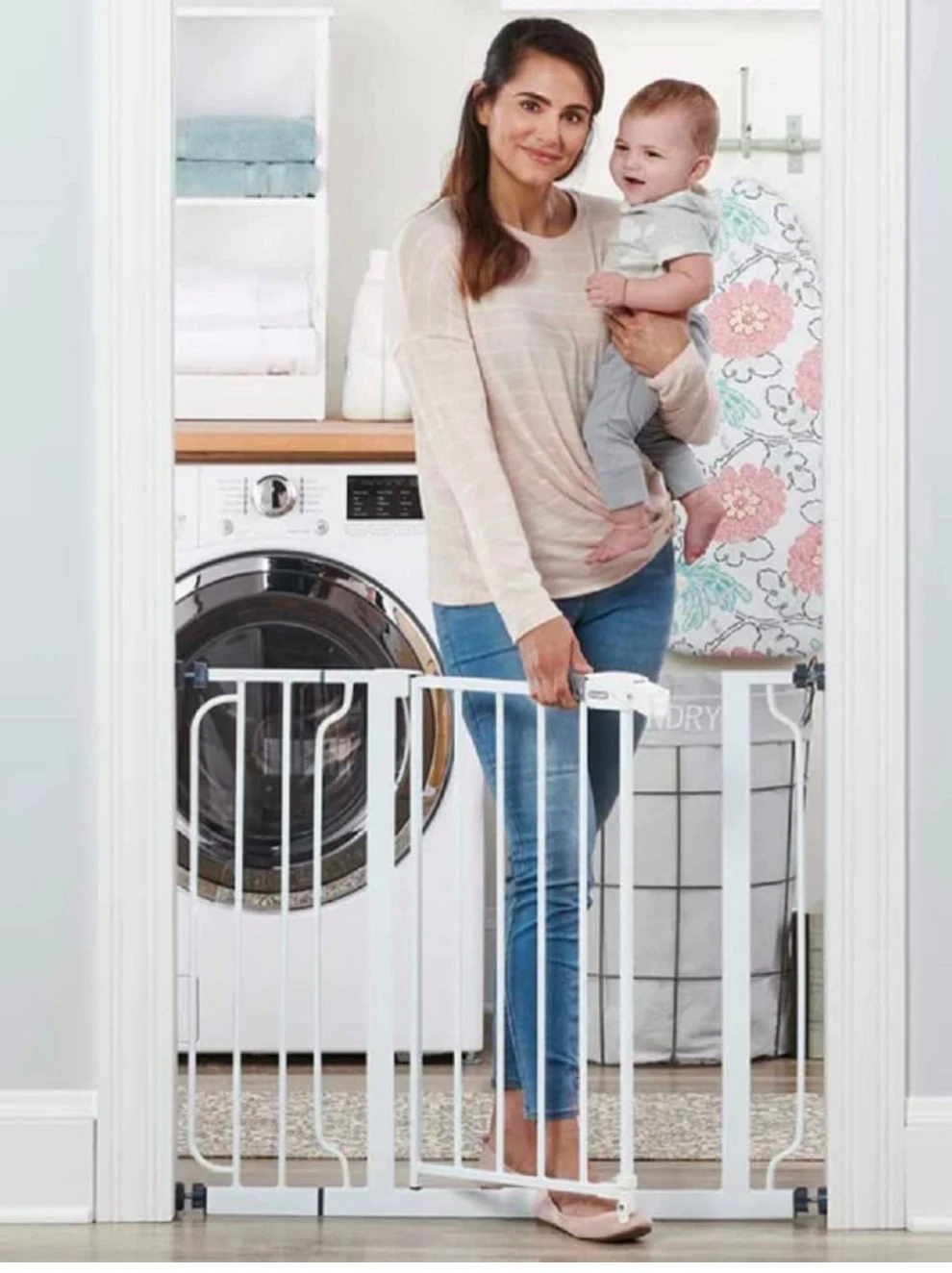 Regalo Easy Step Metal Walk Thru Gate, White Fits Spaces 29"to 37.5" W and 30" H