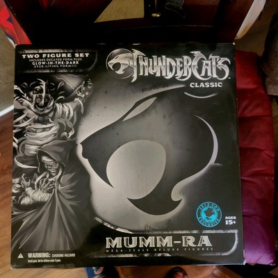 Mezco ThunderCats (2012) DELUXE 2-PACK GITD MUMM-RA Mega Scale Action Figure New