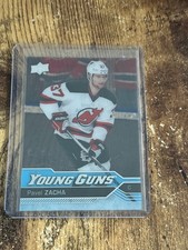 2016-17 Upper Deck Series 1 Pavel Zacha Young Guns #248 Clear Cut